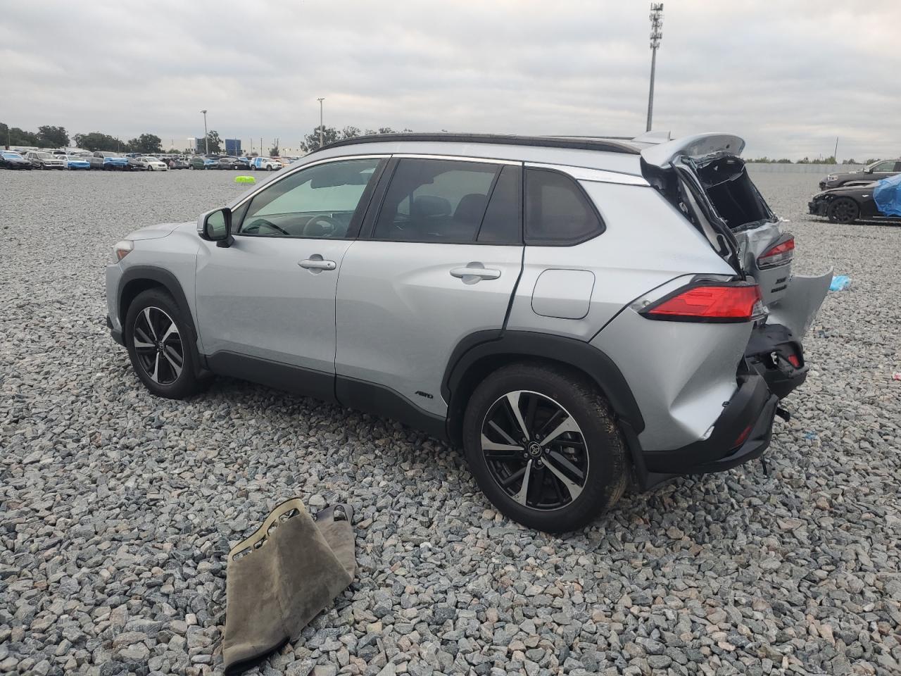 2024 TOYOTA COROLLA CROSS SE — снимка 2