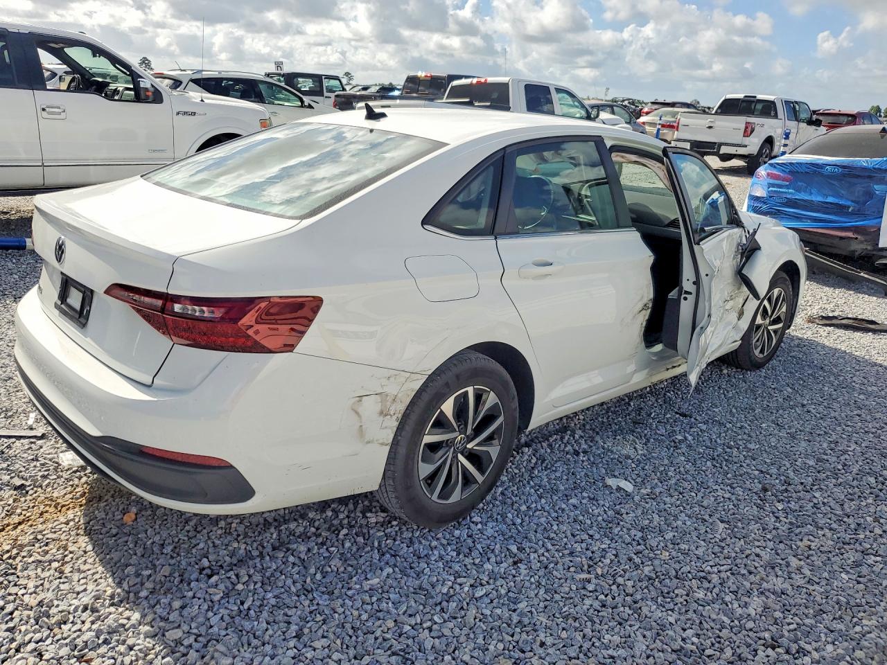 2024 VOLKSWAGEN JETTA S — снимка 3