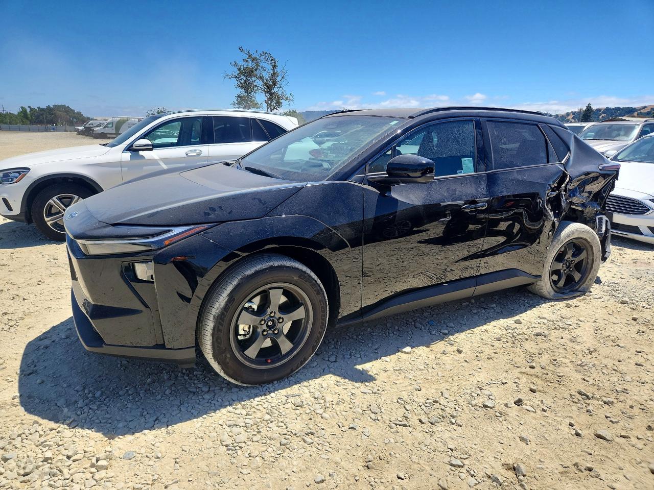 2026 TOYOTA BZ XLE PLUS