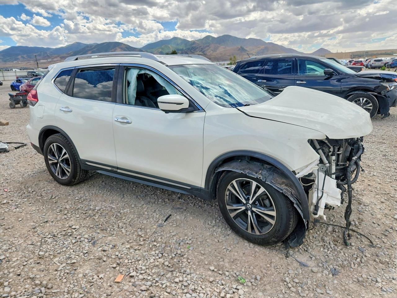 2017 NISSAN ROGUE SL — снимка 4