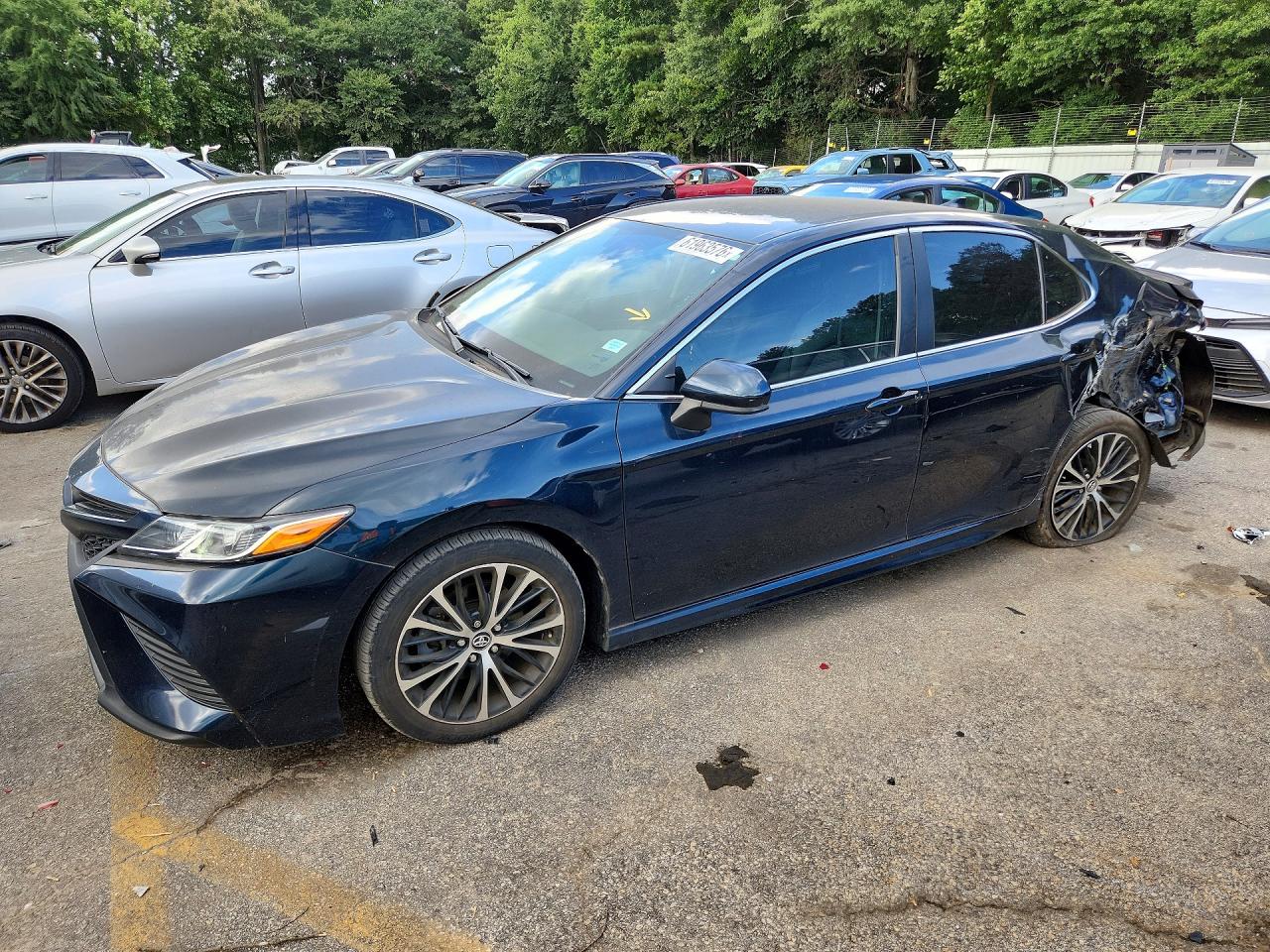 2020 TOYOTA CAMRY SE