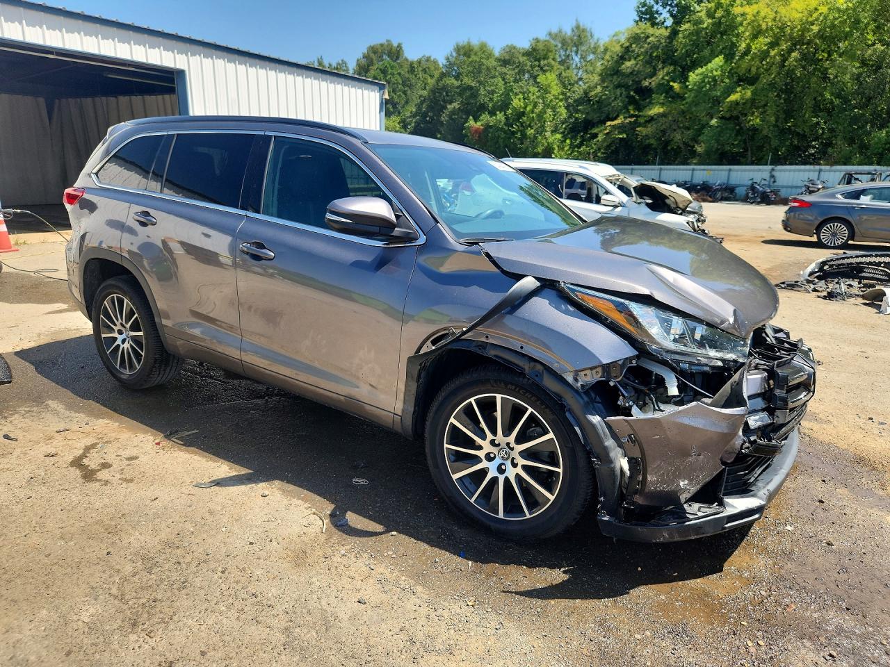 2018 TOYOTA HIGHLANDER SE — снимка 4