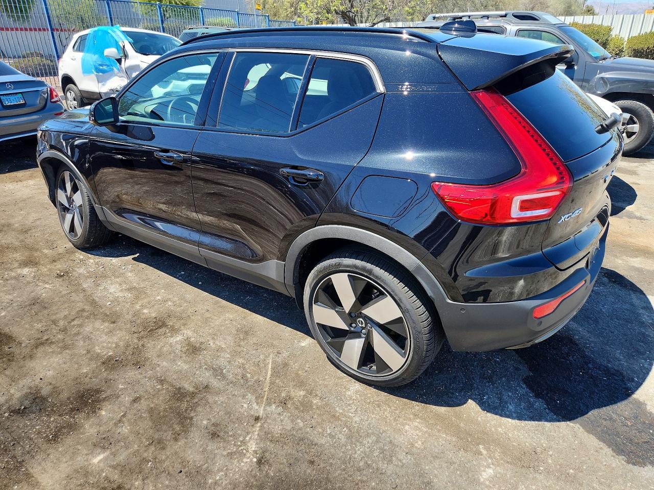 2023 VOLVO XC60 ULTIMATE DARK — снимка 2