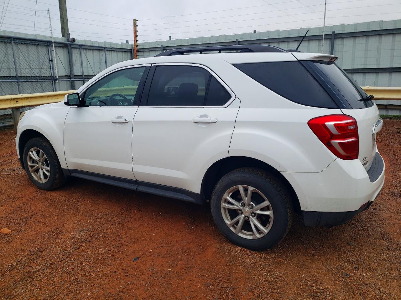 2017 CHEVROLET EQUINOX LT — снимка 2