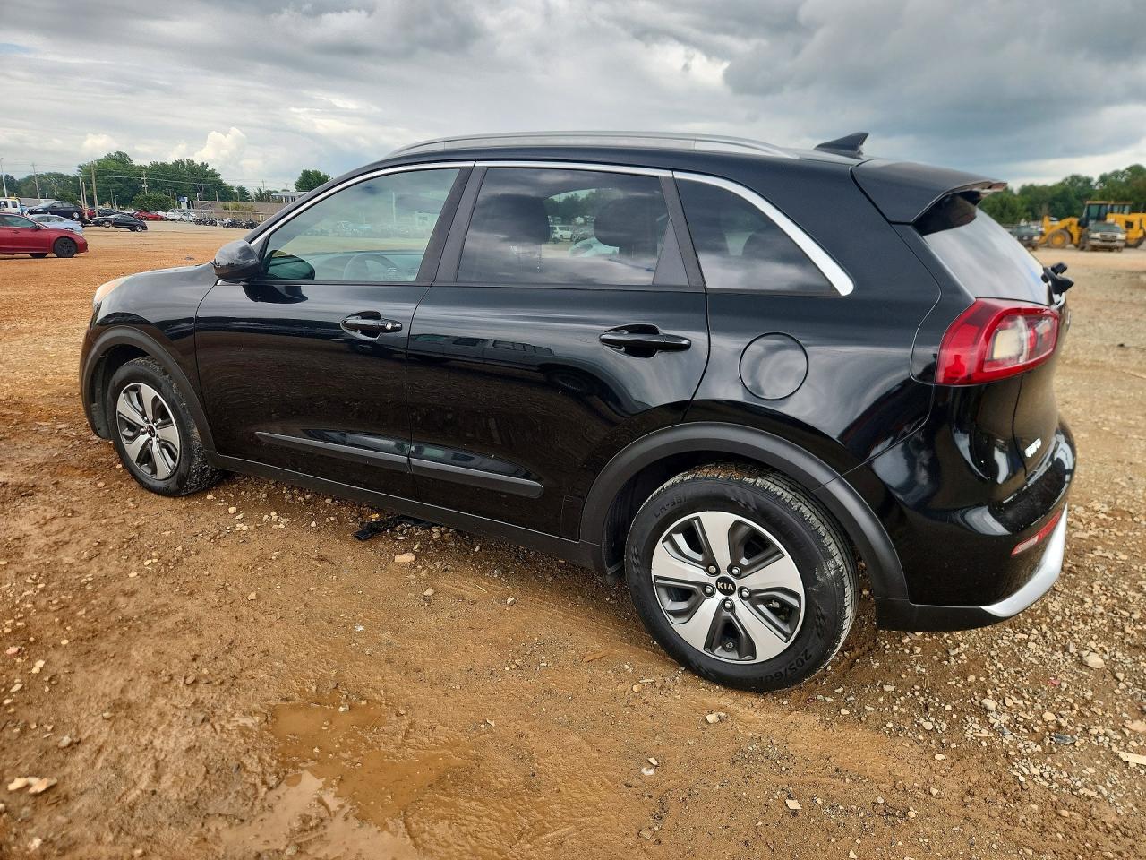 2019 KIA NIRO LX — снимка 2