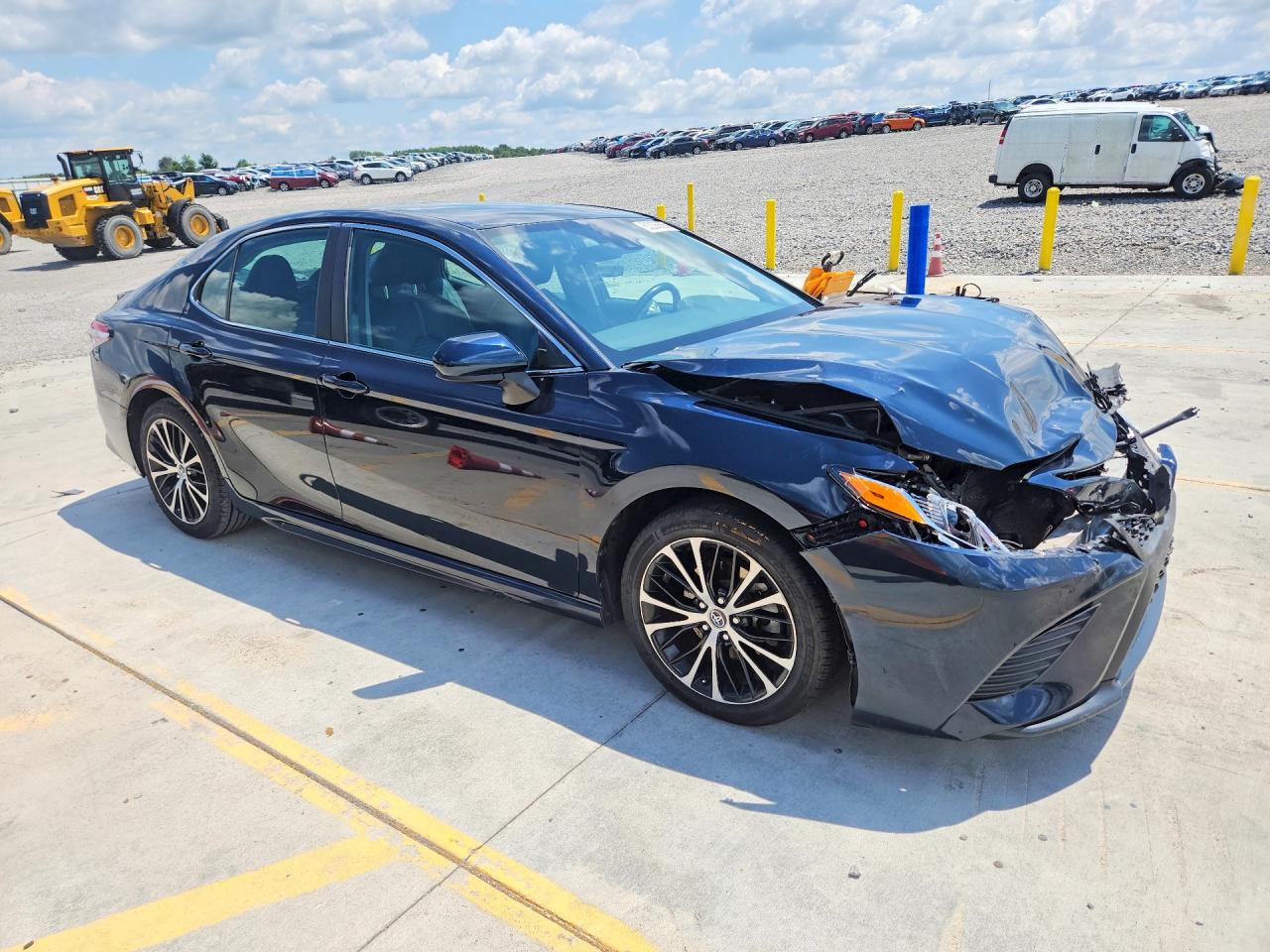2020 TOYOTA CAMRY SE — снимка 4