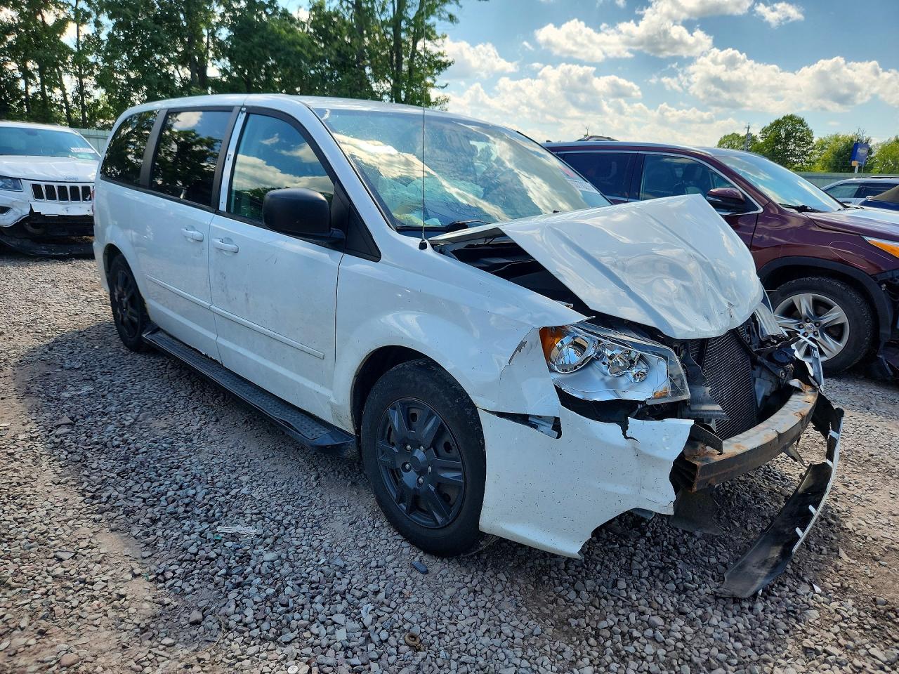 2015 DODGE GRAND CARAVAN SE — снимка 4