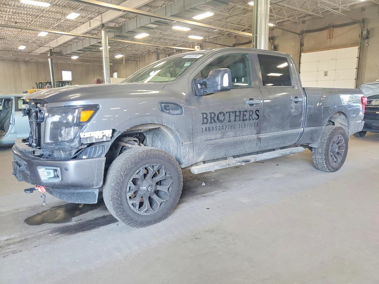 2018 NISSAN TITAN XD SV