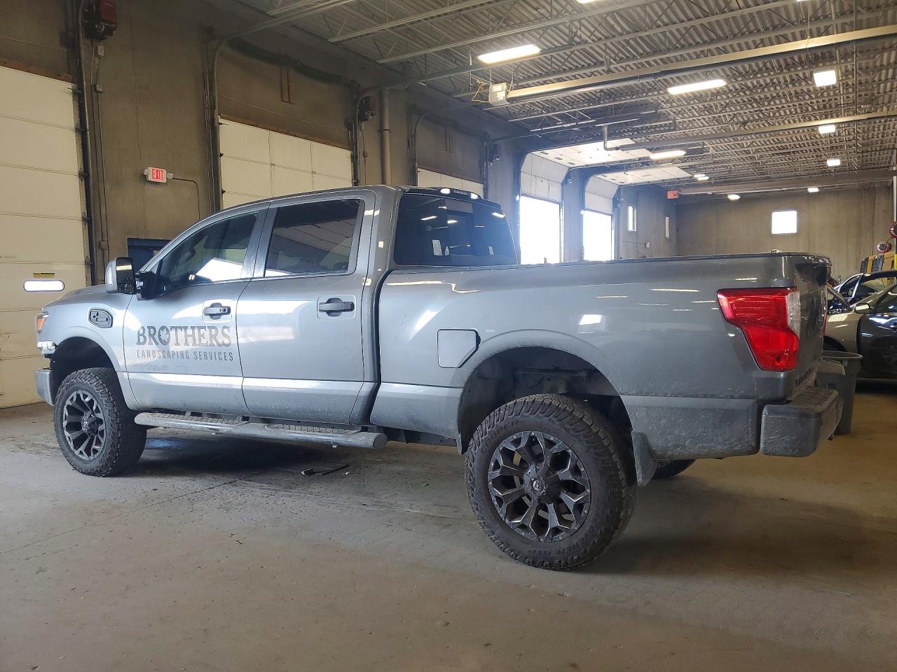 2018 NISSAN TITAN XD SV — снимка 2