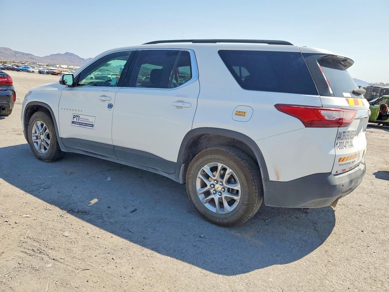 2021 CHEVROLET TRAVERSE LT — снимка 2