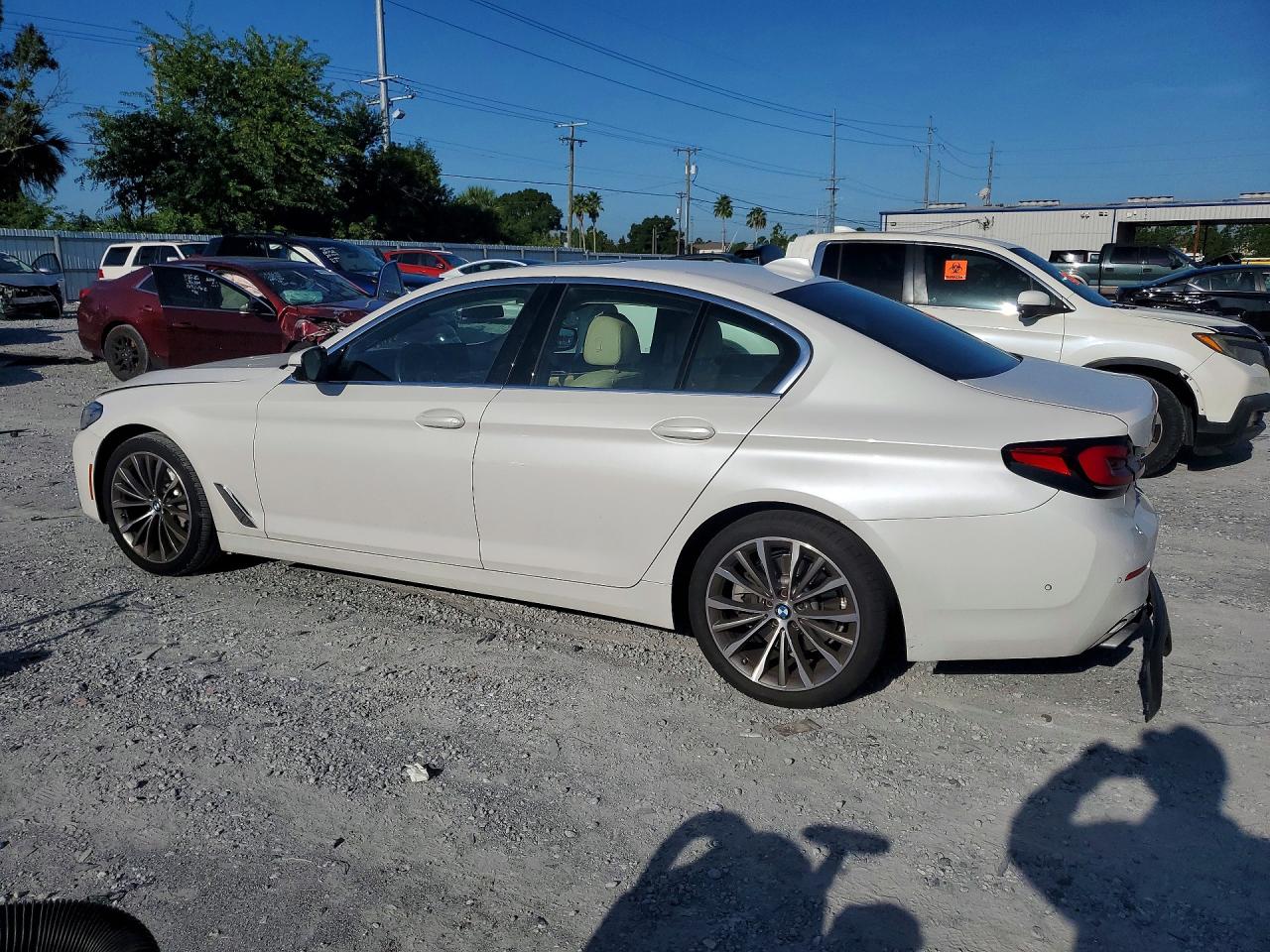 2021 BMW 530 I — снимка 2