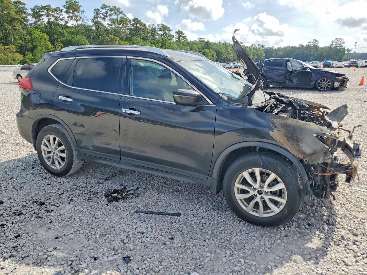 2017 NISSAN ROGUE SV — снимка 4
