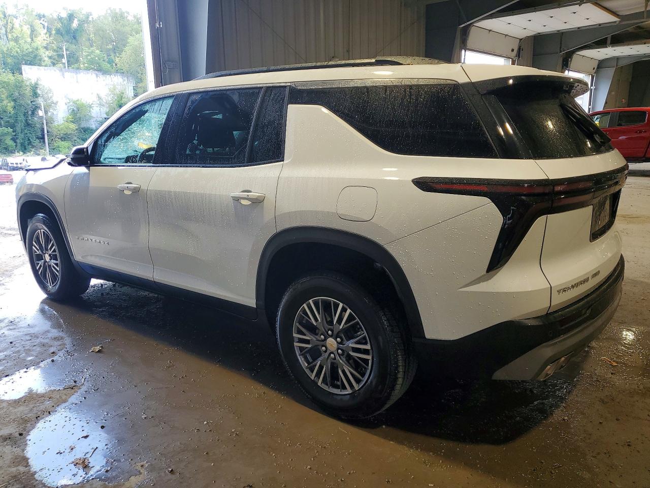 2026 CHEVROLET TRAVERSE LT — снимка 2