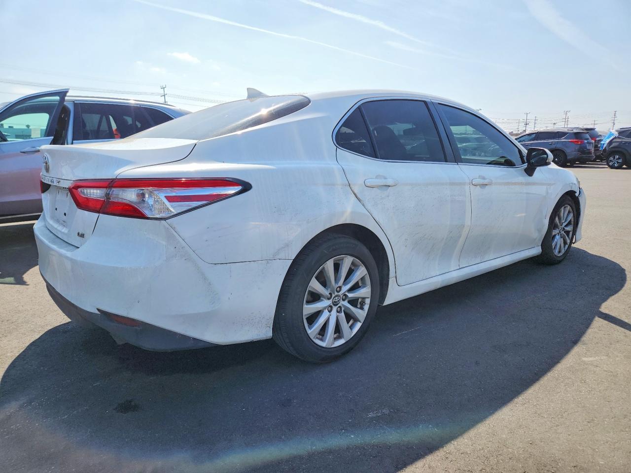 2019 TOYOTA CAMRY LE — снимка 3