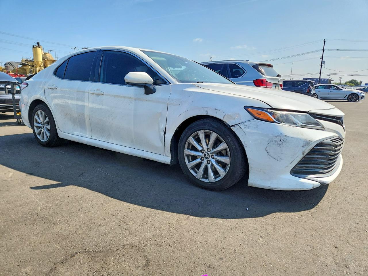 2019 TOYOTA CAMRY LE — снимка 4