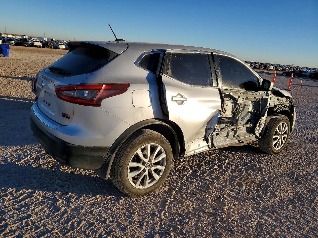 2020 NISSAN ROGUE SPORT S — снимка 3