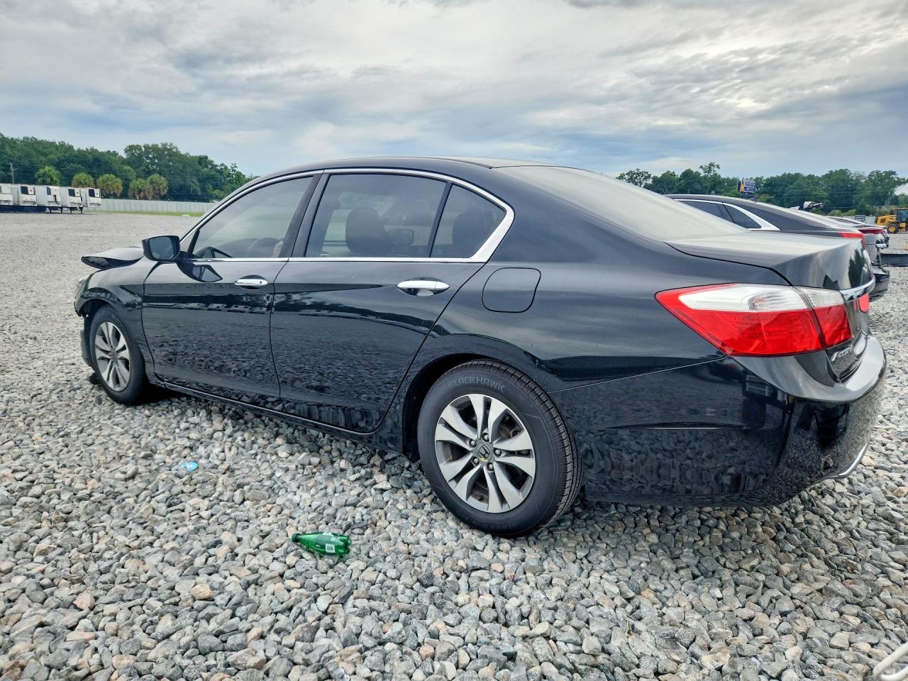2015 HONDA ACCORD LX — снимка 2