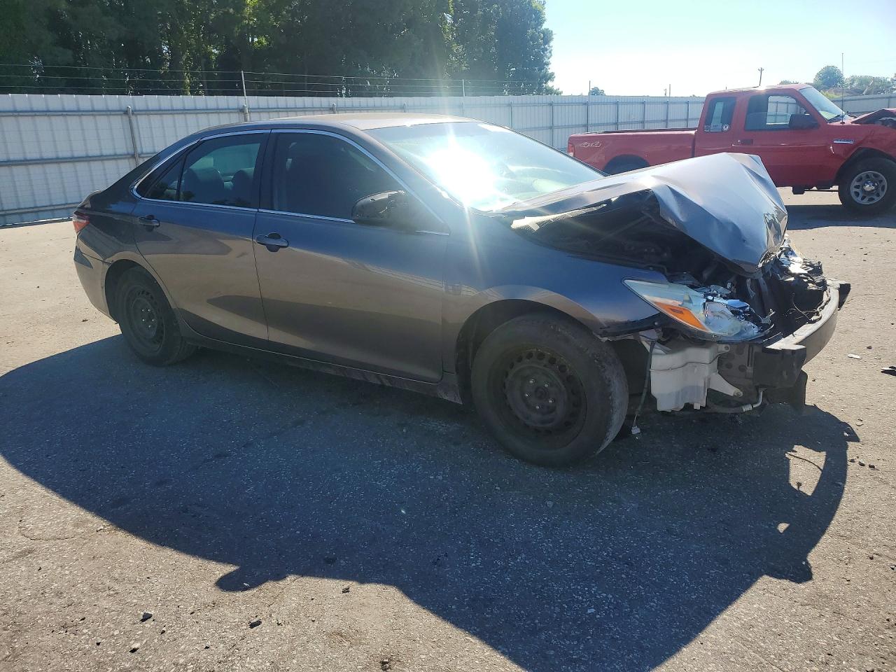 2015 TOYOTA CAMRY LE — снимка 4