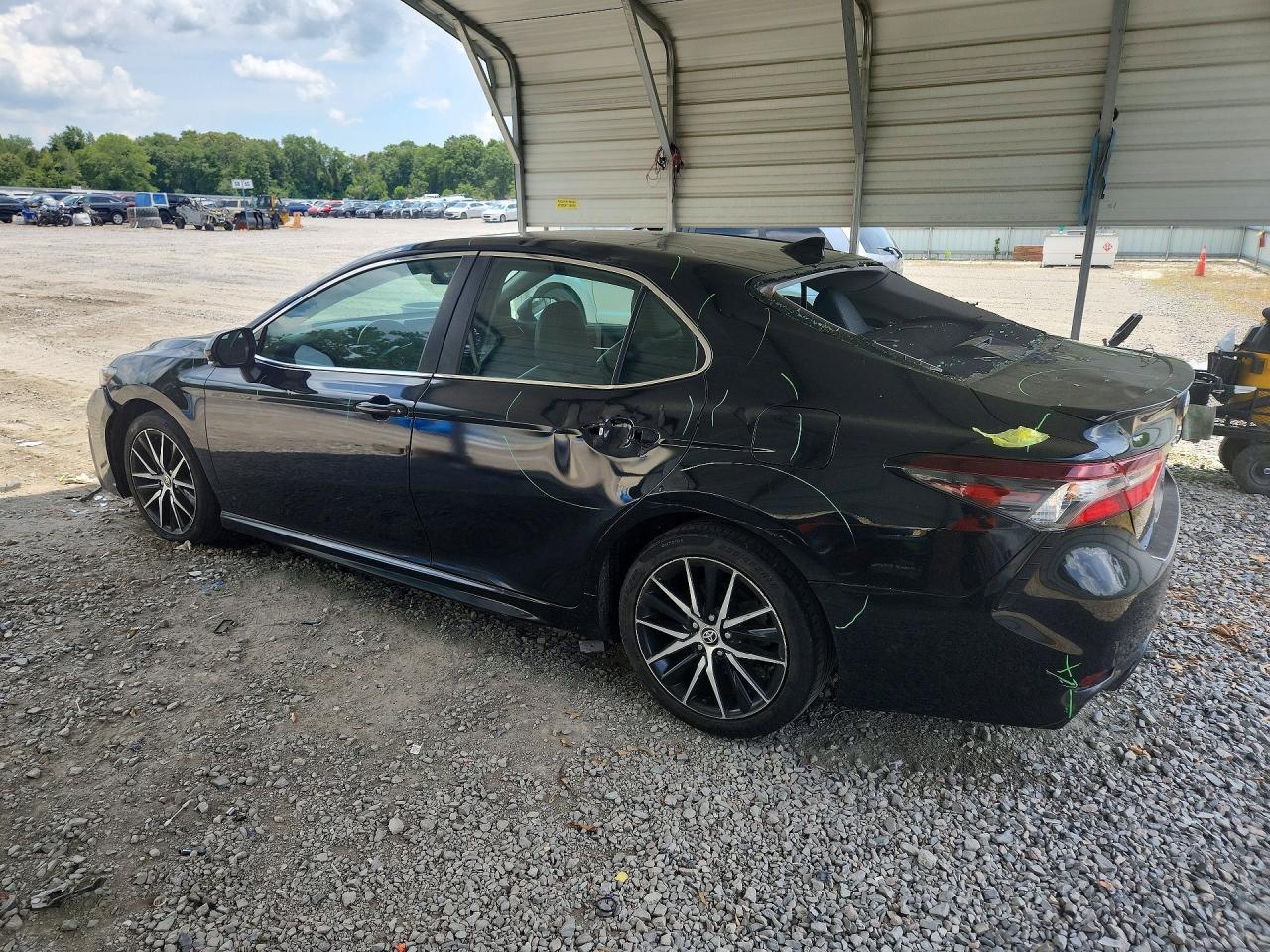 2022 TOYOTA CAMRY SE — снимка 2