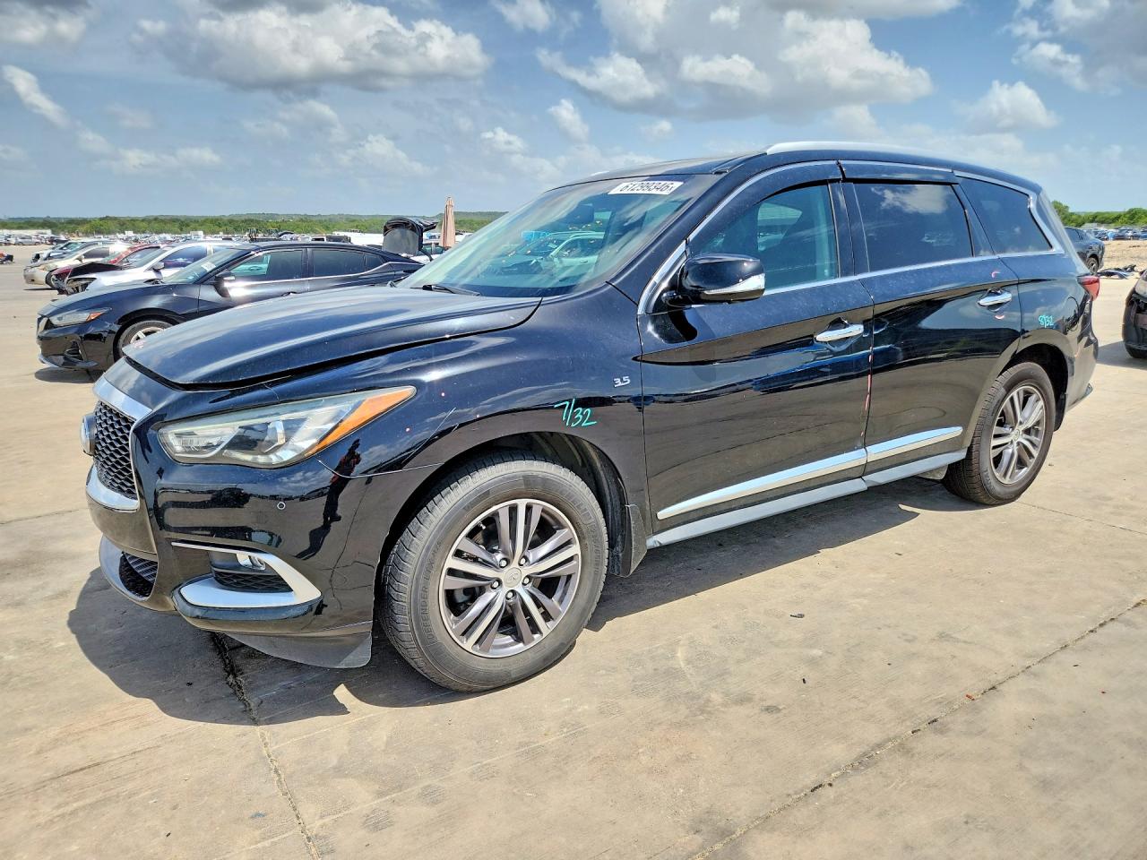 2016 INFINITI QX60 BASE