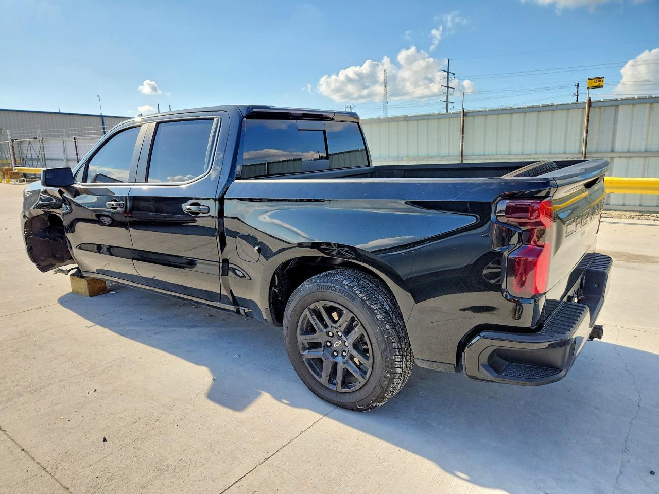 2026 CHEVROLET SILVERADO C1500 RST — снимка 2