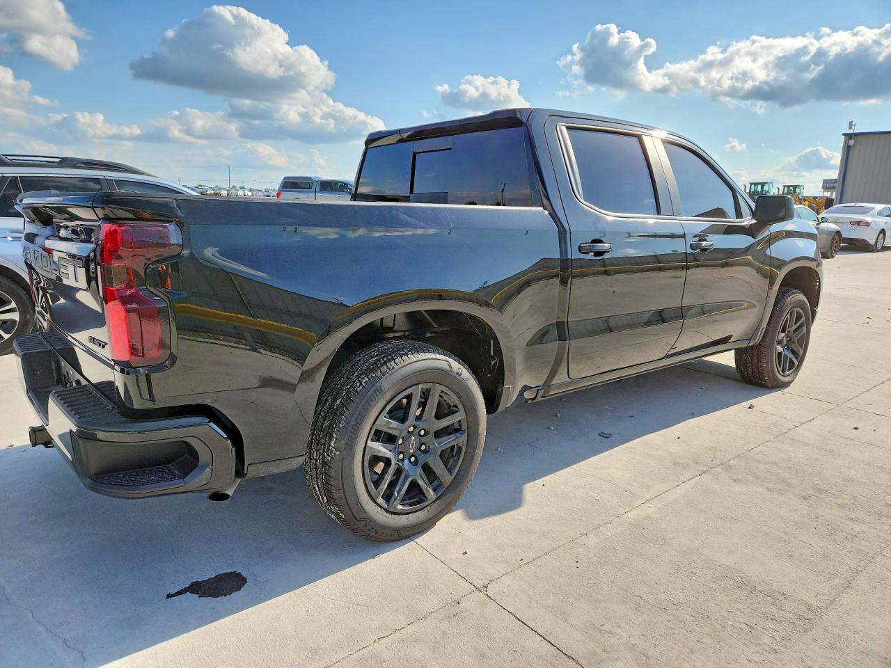 2026 CHEVROLET SILVERADO C1500 RST — снимка 3