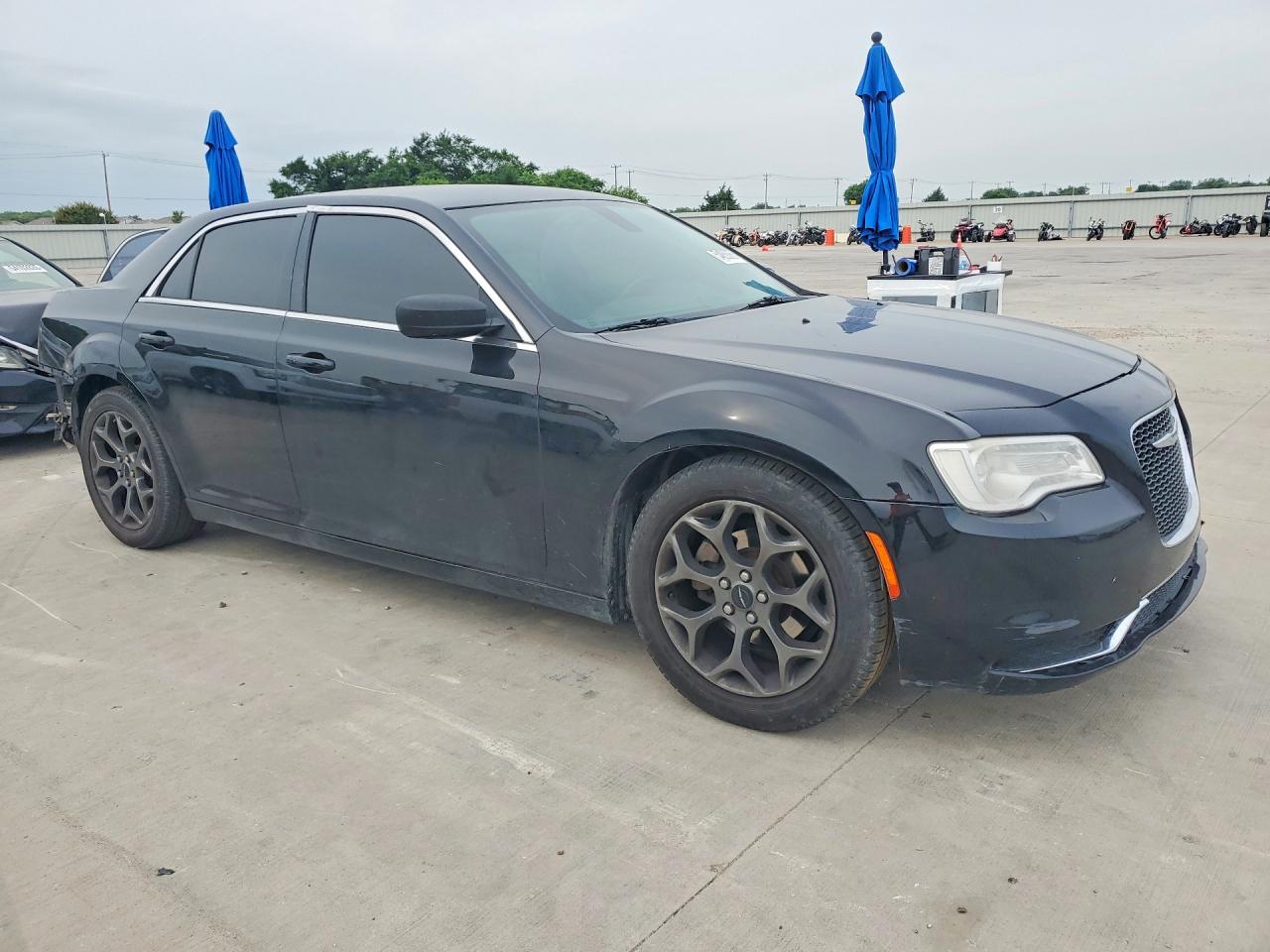 2015 CHRYSLER 300 LIMITED — снимка 4