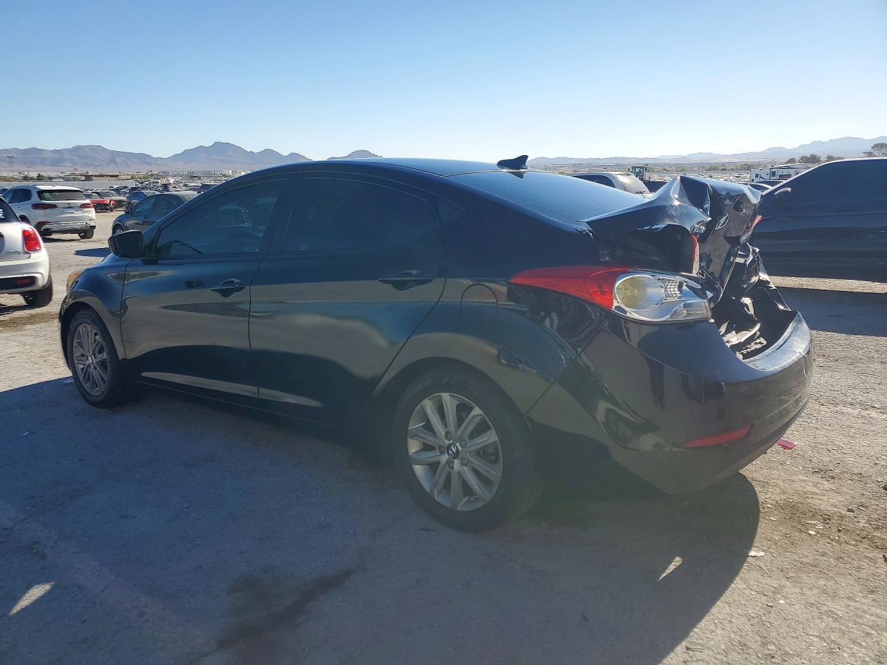 2016 HYUNDAI ELANTRA SE — снимка 2