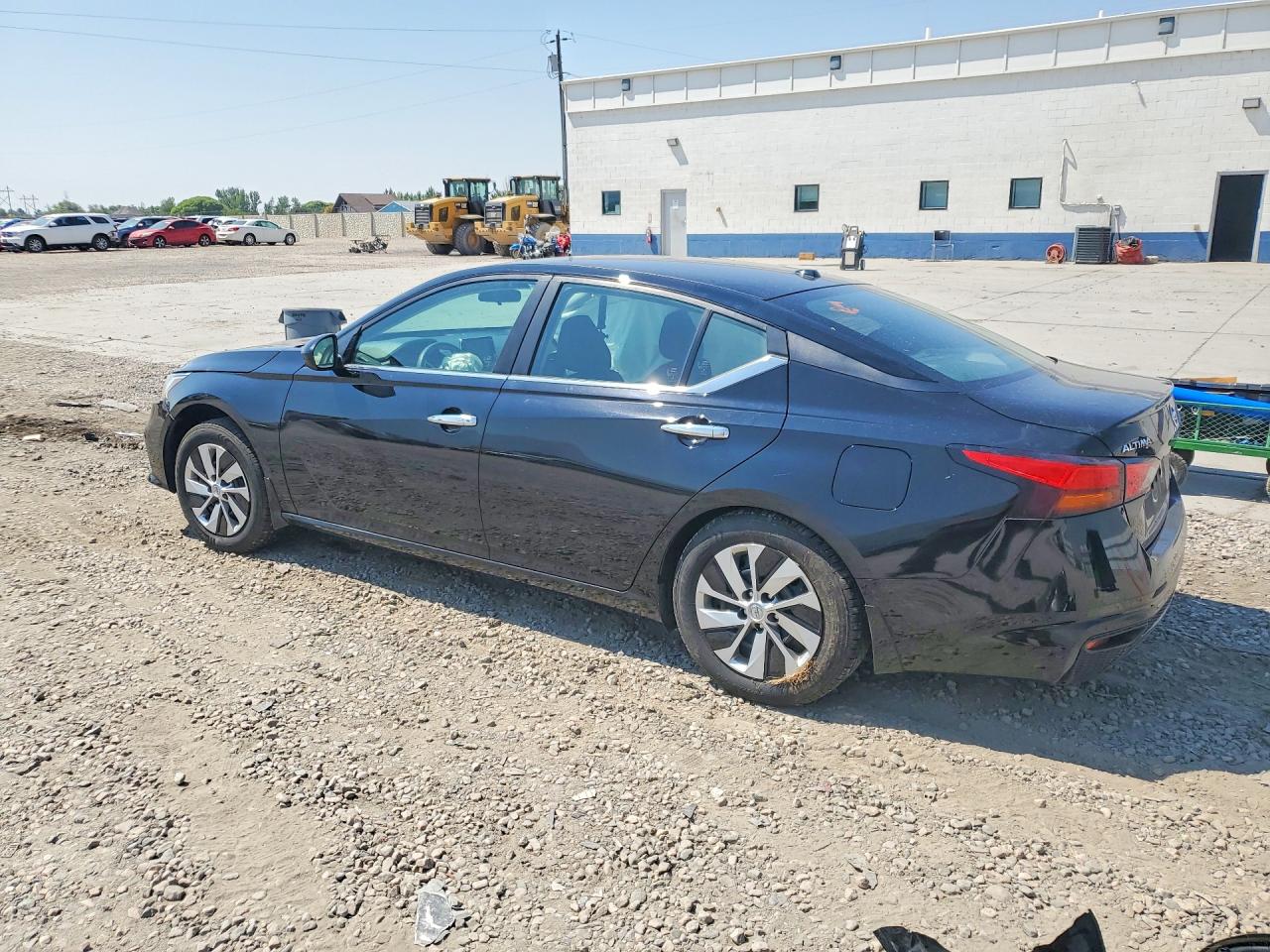 2019 NISSAN ALTIMA S — снимка 2