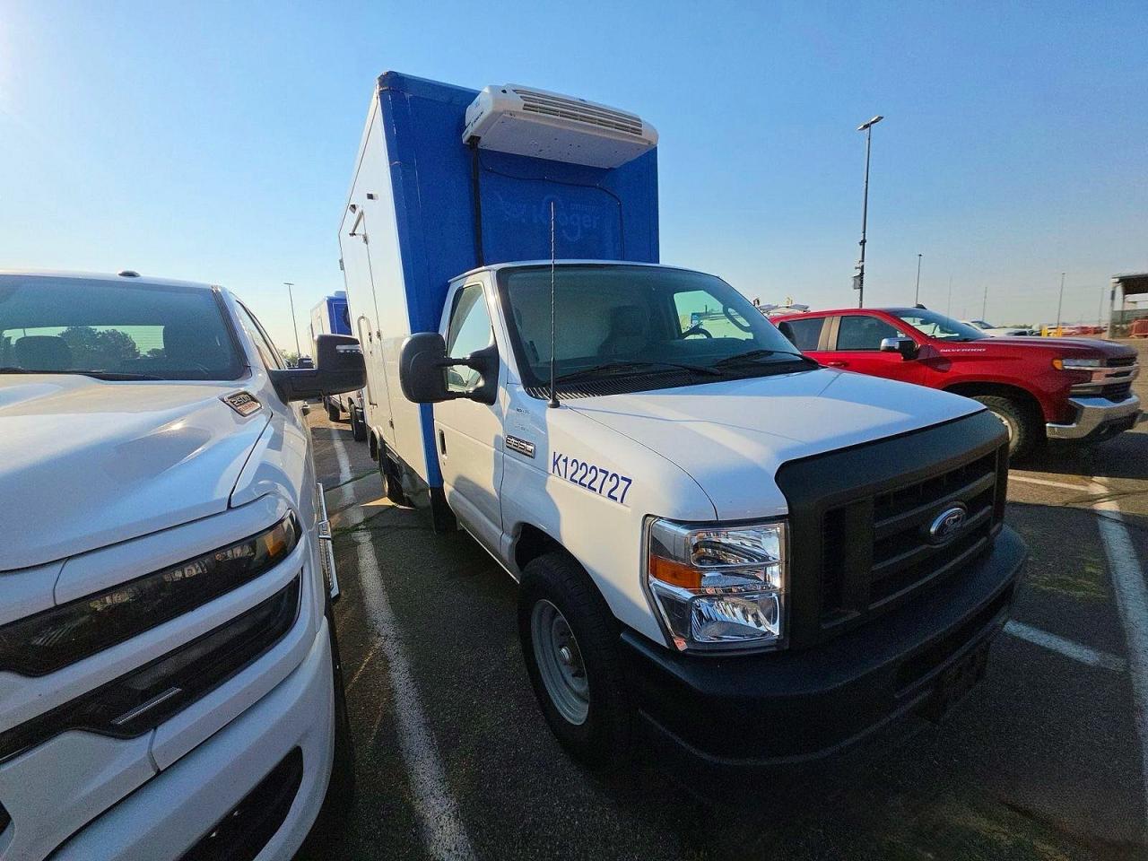 2023 FORD ECONOLINE E350 SUPER DUTY CUTAWAY VAN — снимка 2