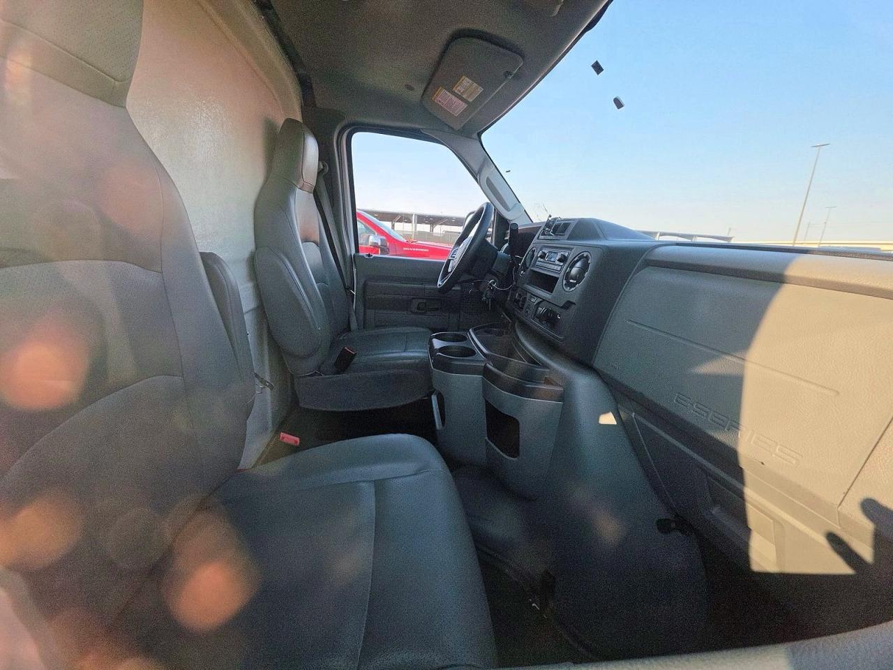 2023 FORD ECONOLINE E350 SUPER DUTY CUTAWAY VAN — снимка 5