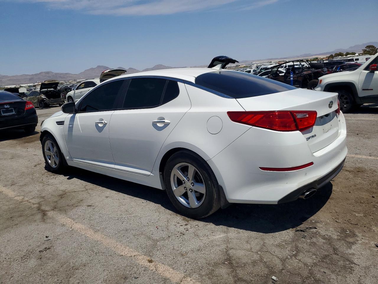 2015 KIA OPTIMA LX — снимка 2