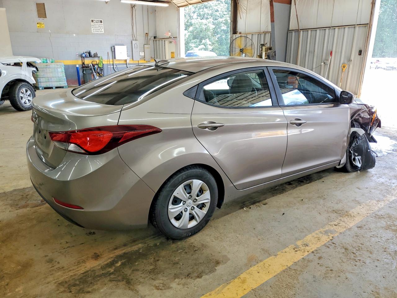 2016 HYUNDAI ELANTRA SE — снимка 3