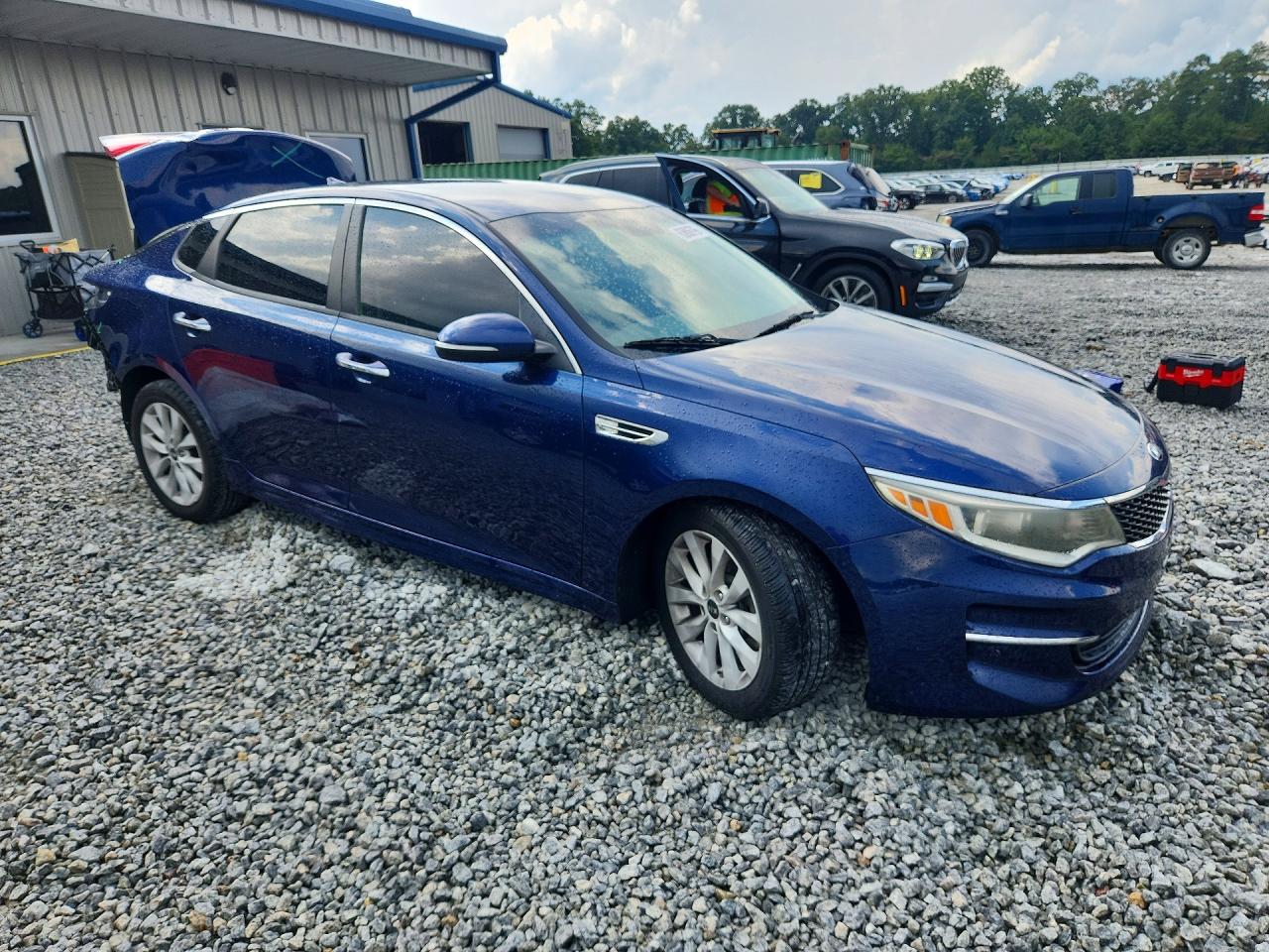 2017 KIA OPTIMA LX — снимка 4