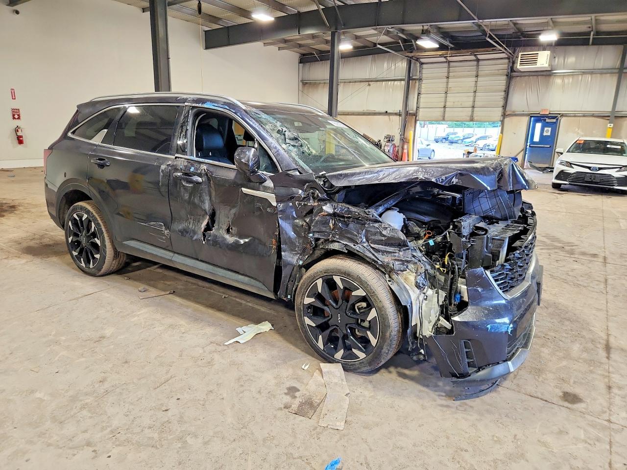 2025 KIA SORENTO EX — снимка 4
