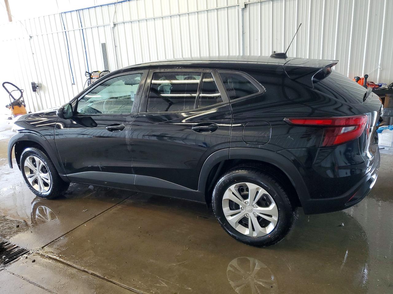 2024 CHEVROLET TRAX LS — снимка 2