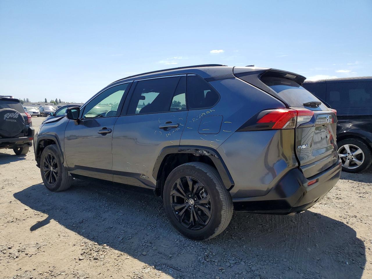 2025 TOYOTA RAV4 SE — снимка 2