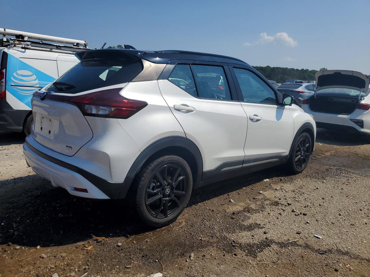 2021 NISSAN KICKS SR — снимка 3