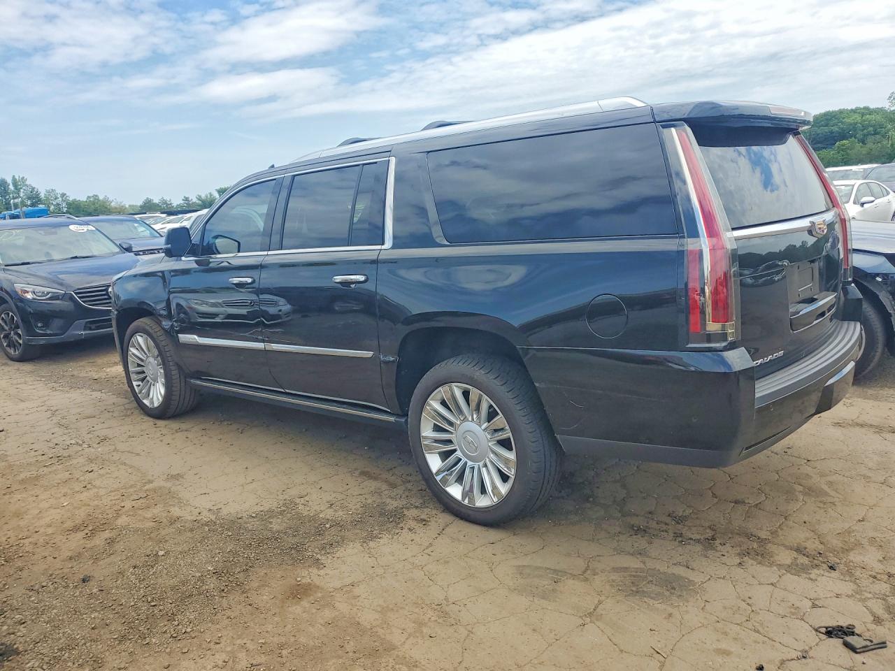 2019 CADILLAC ESCALADE ESV PLATINUM — снимка 2