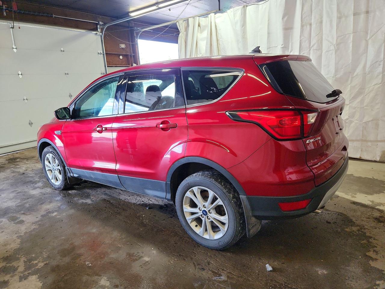2019 FORD ESCAPE SE — снимка 2