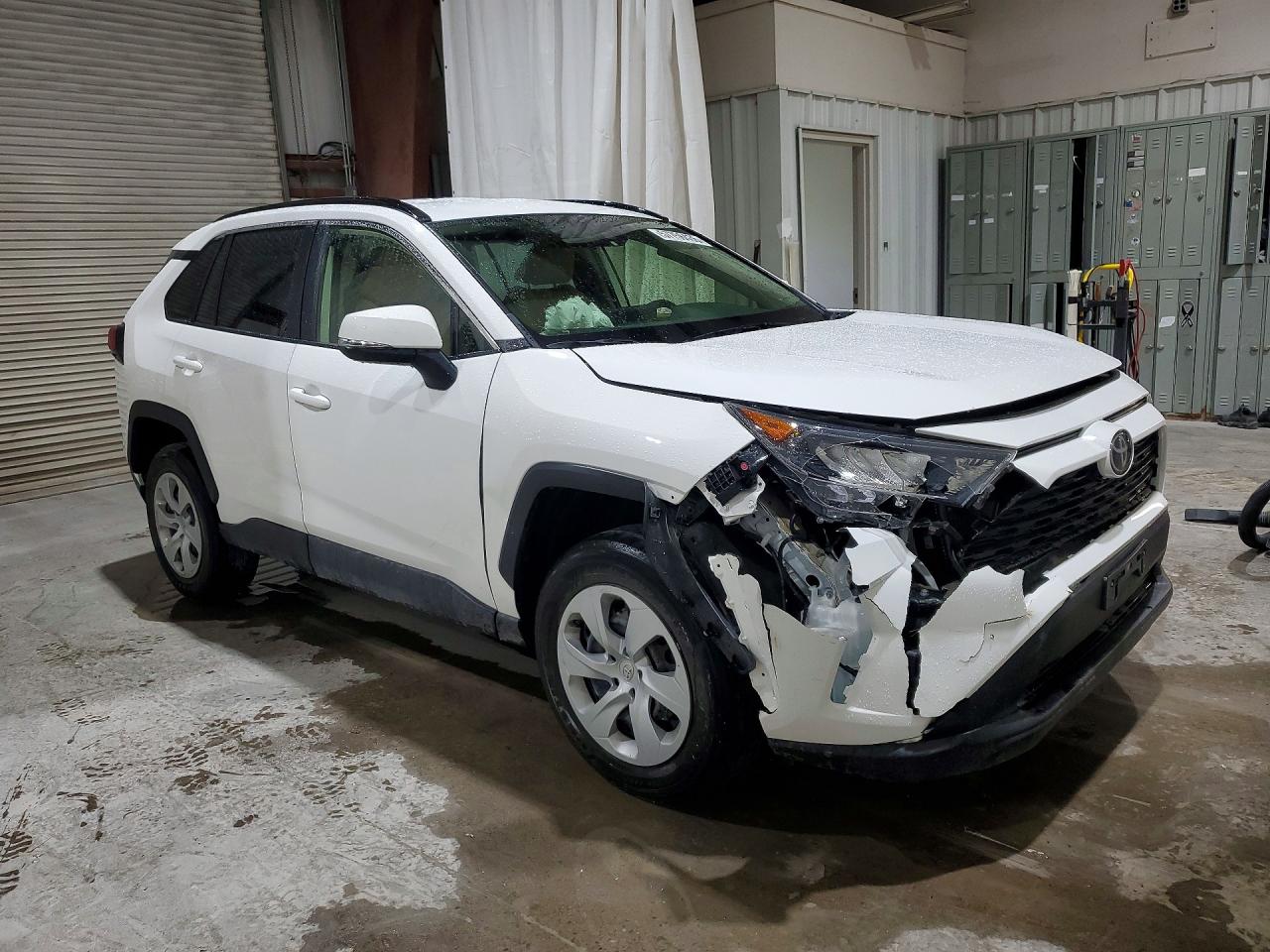2019 TOYOTA RAV4 LE — снимка 4