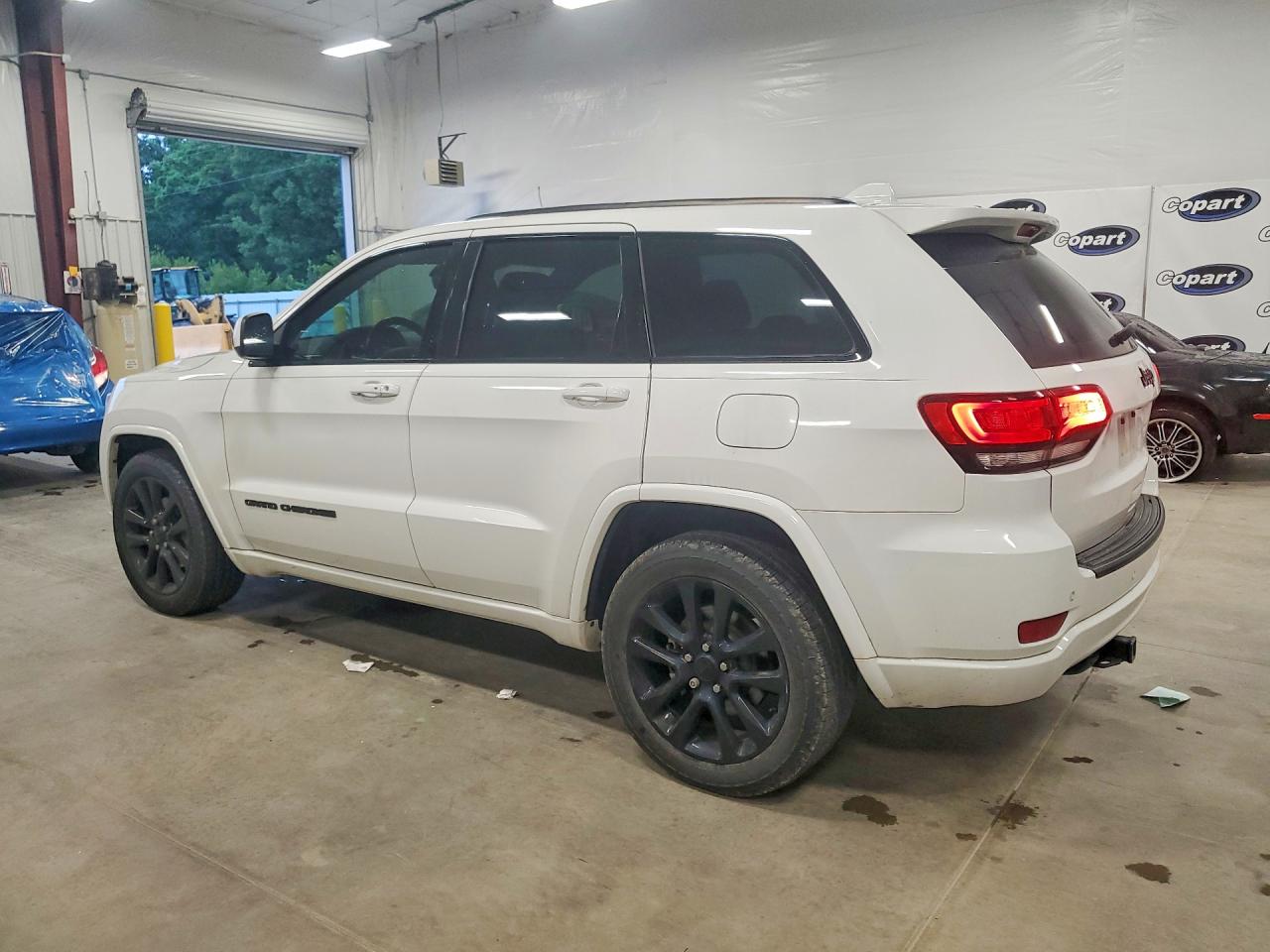 2019 JEEP GRAND CHEROKEE LAREDO — снимка 2