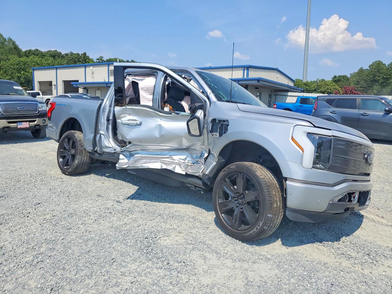 2023 FORD F150 LIGHTNING PRO — снимка 4