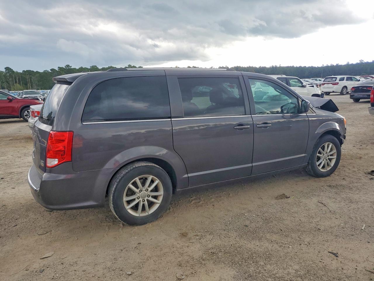 2019 DODGE GRAND CARAVAN SXT — снимка 3