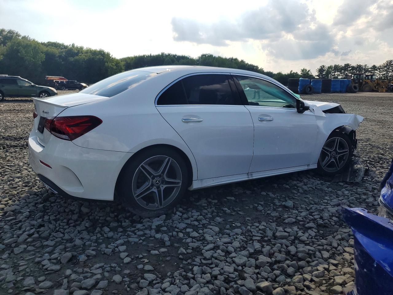 2021 MERCEDES-BENZ A 220 4MATIC — снимка 3