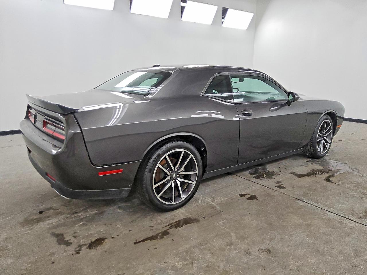 2023 DODGE CHALLENGER R/T — снимка 3