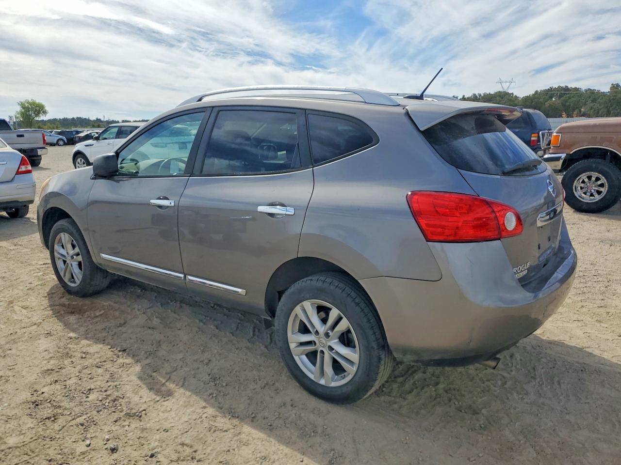 2015 NISSAN ROGUE SELECT S — снимка 2