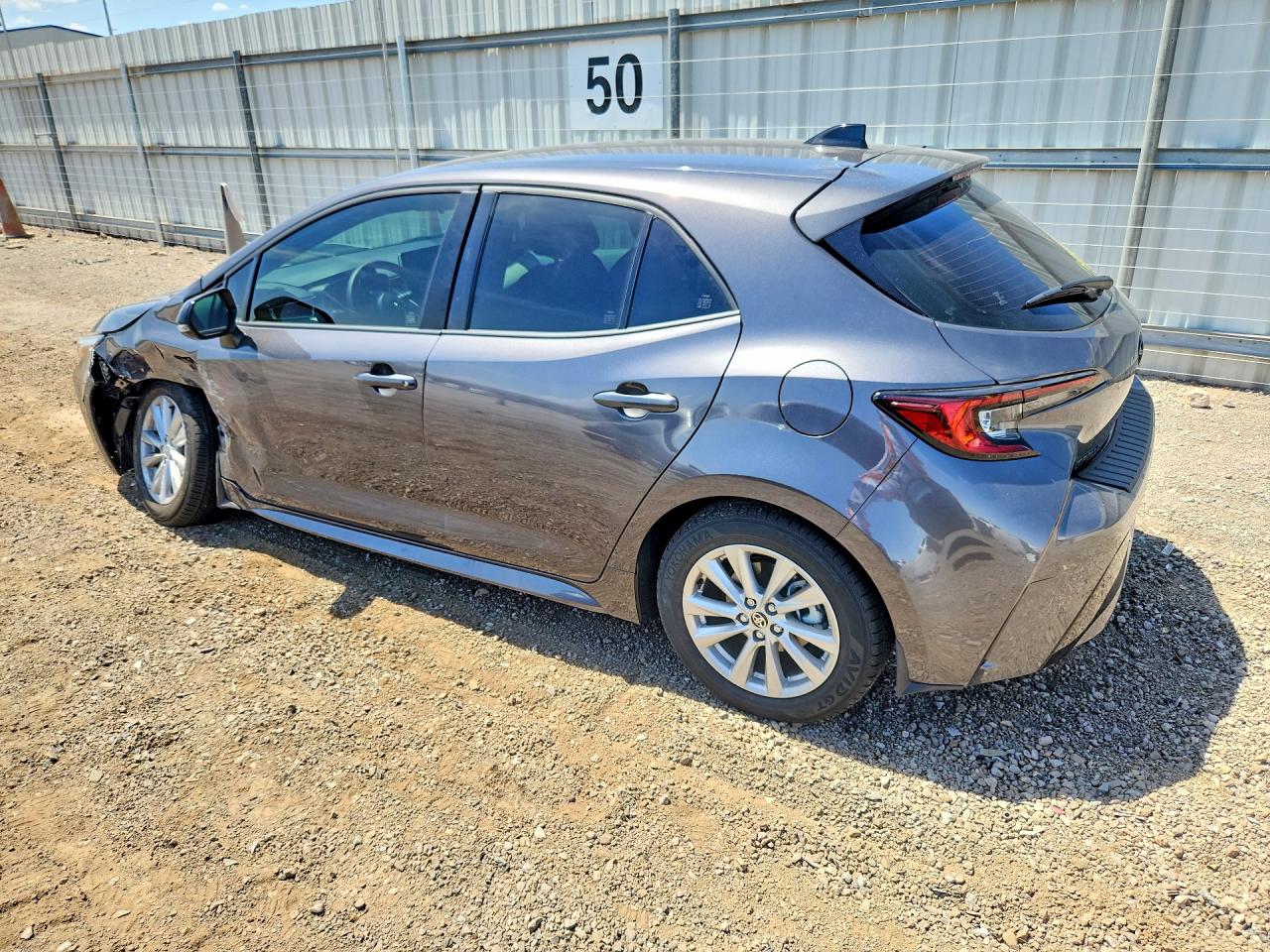 2026 TOYOTA COROLLA HATCHBACK SE — снимка 2