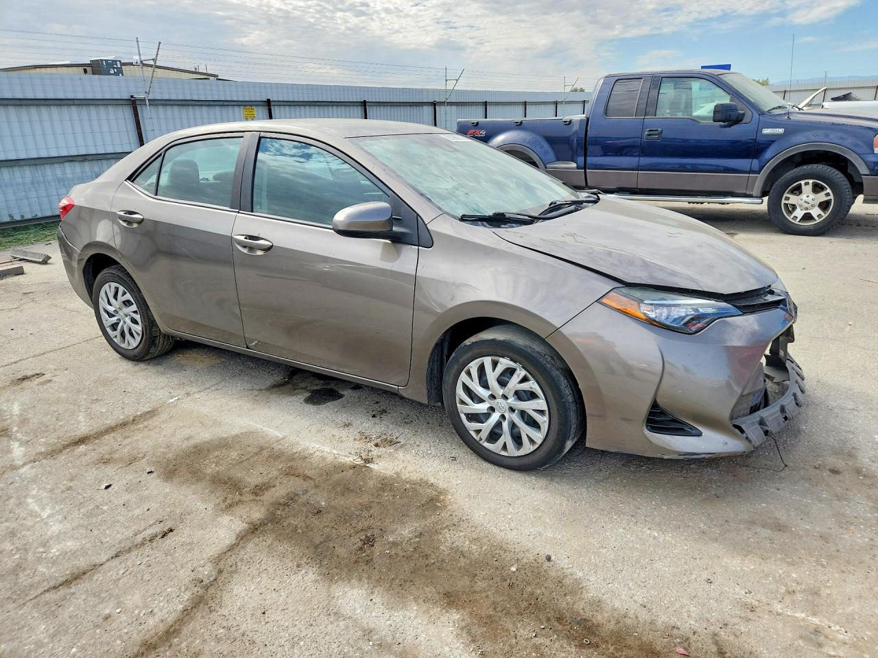 2017 TOYOTA COROLLA LE — снимка 4