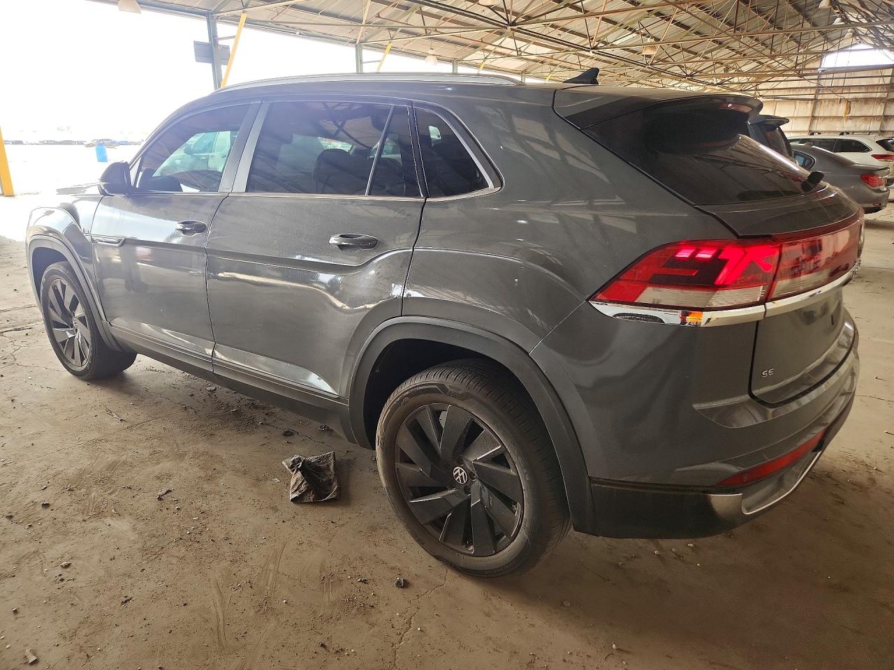 2024 VOLKSWAGEN ATLAS CROSS SPORT SE — снимка 2